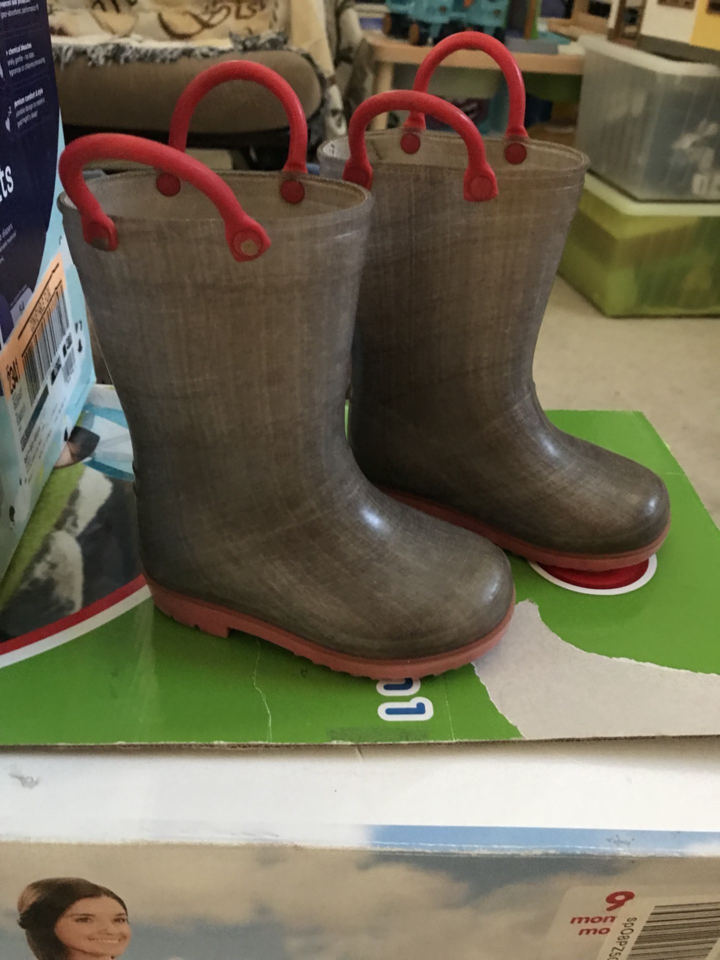 Toddler rain boots