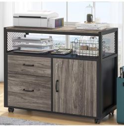 ❤️‍🔥 Modern filing cabinet with letter-size file drawers