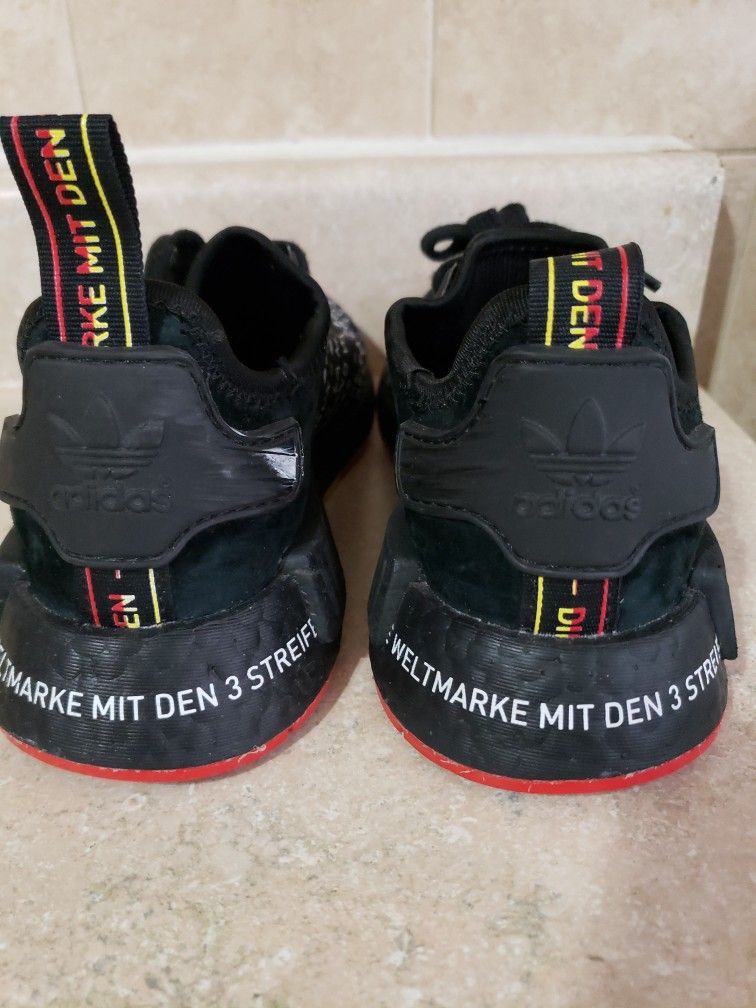 shoes boys. Size 4. Adidas.