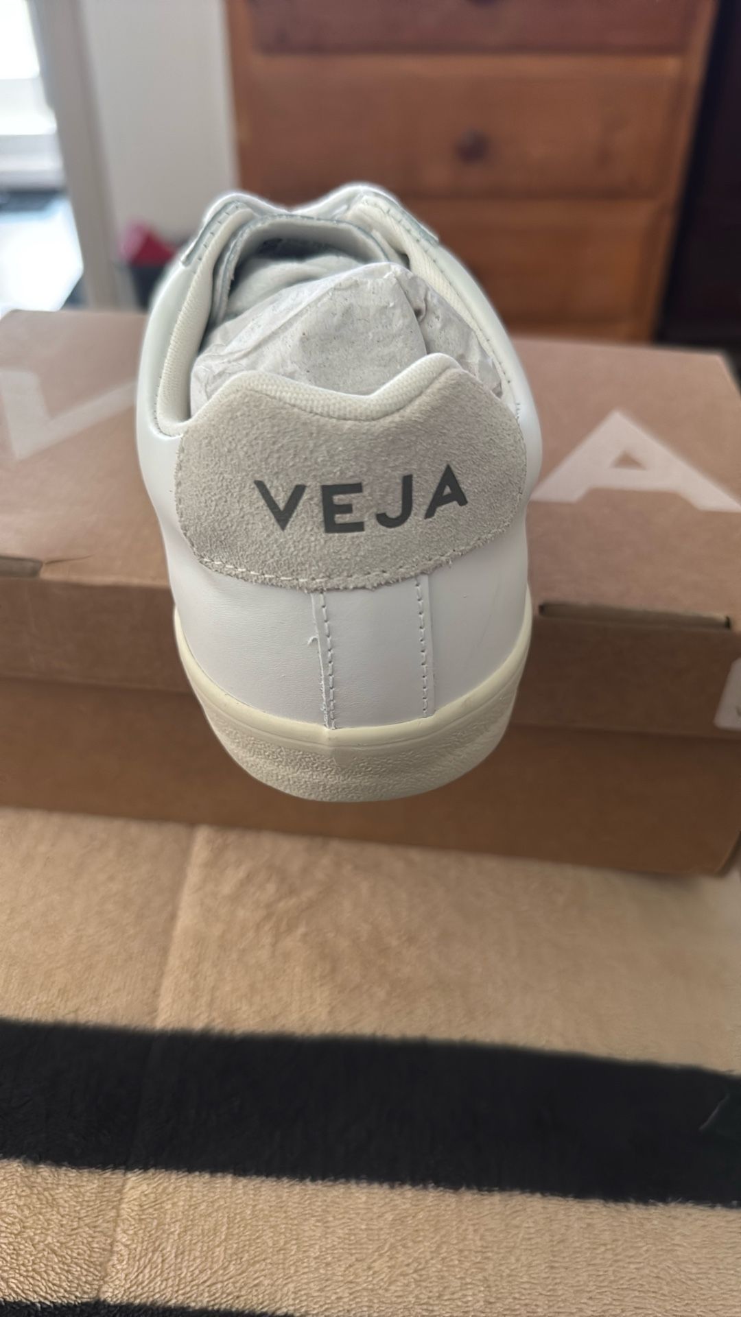 Veja Esplar Leather Size 10 Womens 8 Mens  & Accessories