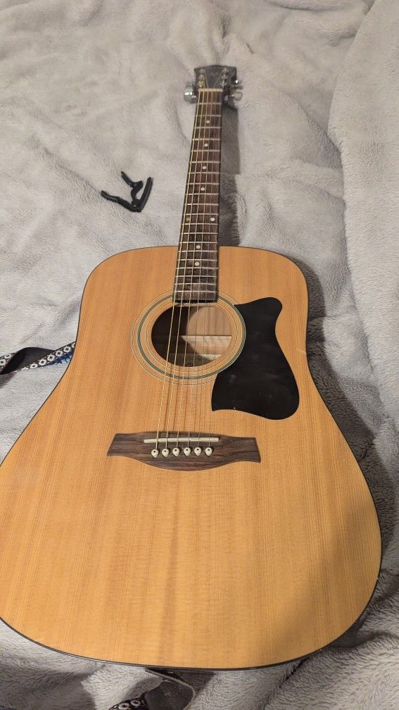 Acoustic 6-string Ibanez Guitar