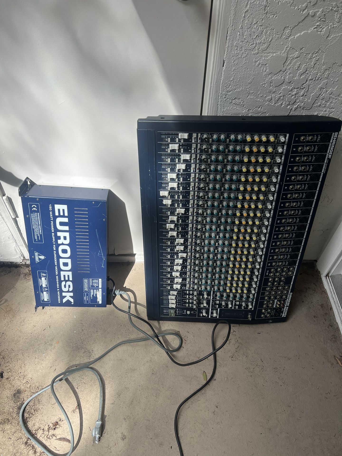 Behring Eurodesk Power Supply for Eurodesk MX2442A & MX3282A ~ 150 Watt ~ Works reliablenetworks 98.8% Positive feedback reliablenetworks (2925) 98.8%