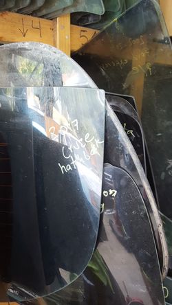 2017 2018 2019 Chevy cruze hatchback back glass