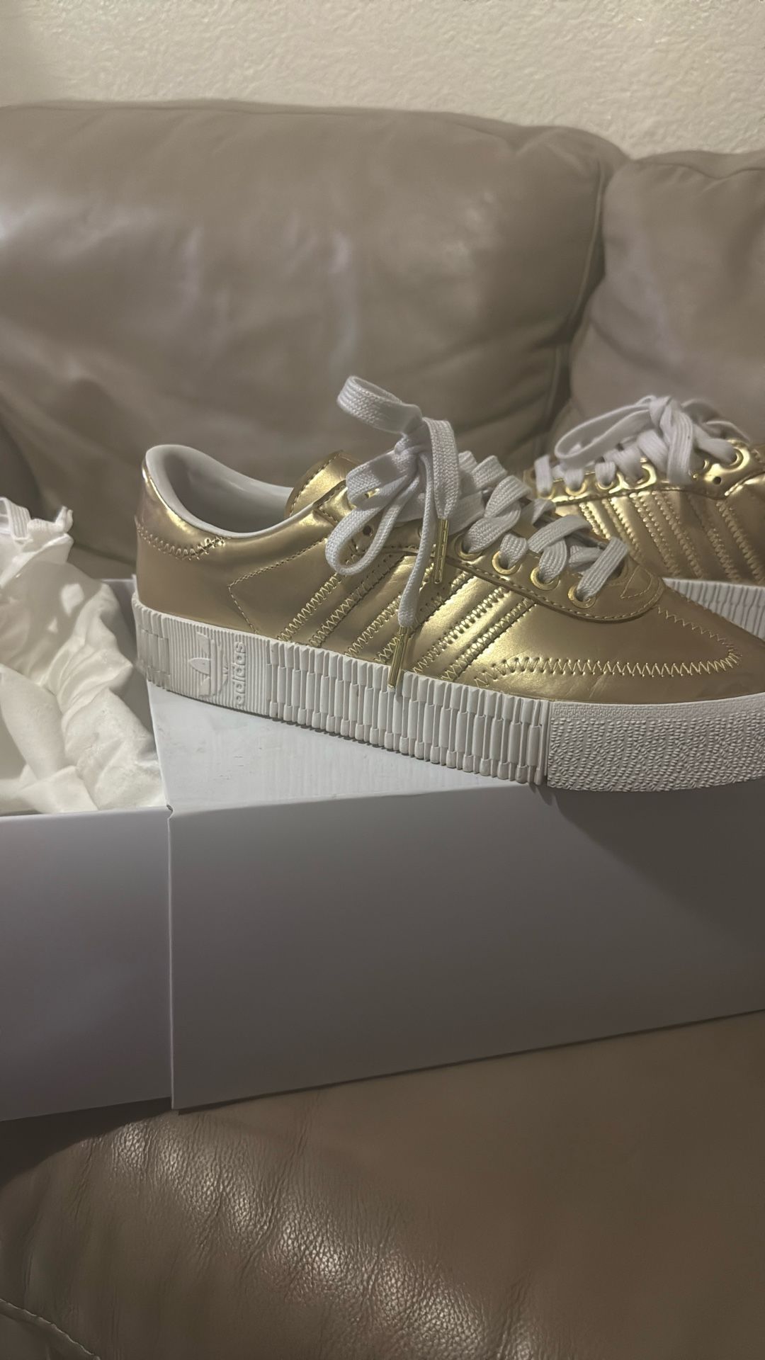 Adidas Tennis Shoes