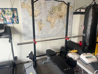 Squat rack