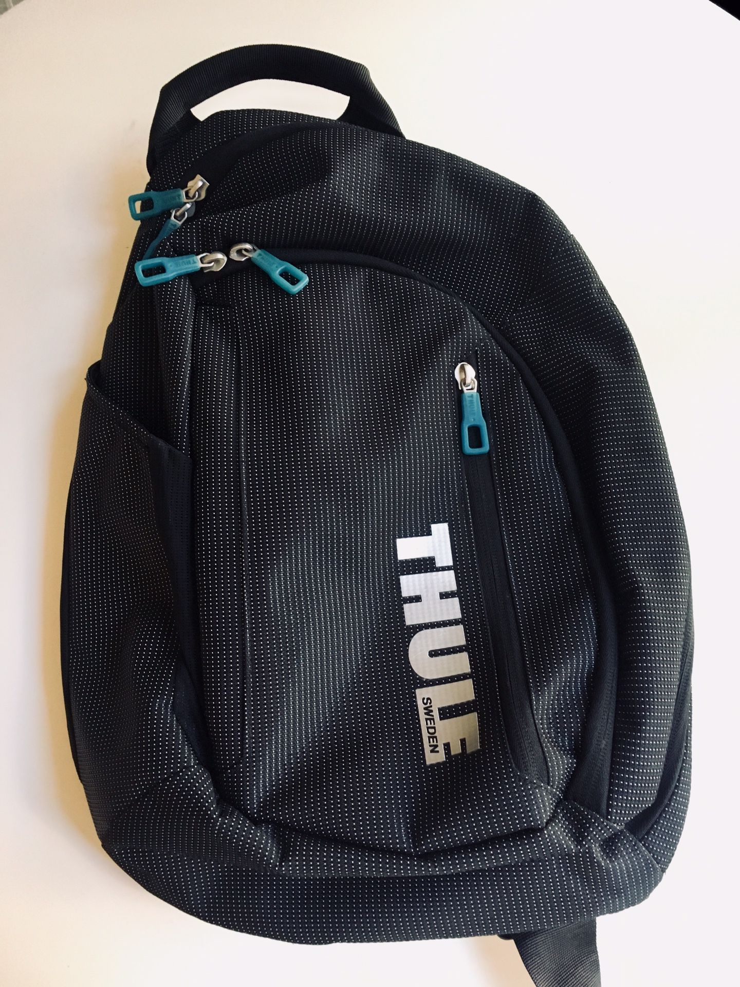 NEW Thule Bike / Messenger Bag