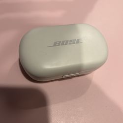Bose QuietComfort® Earbuds (2020). in great working condition 