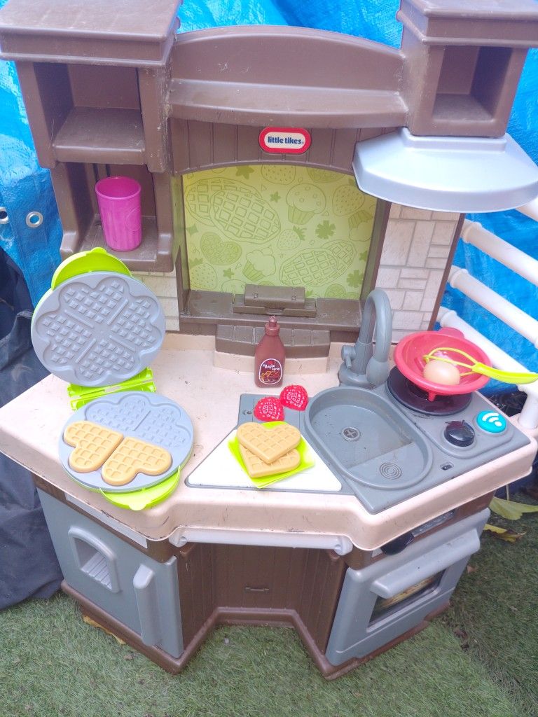 Little Tikes Kitchen