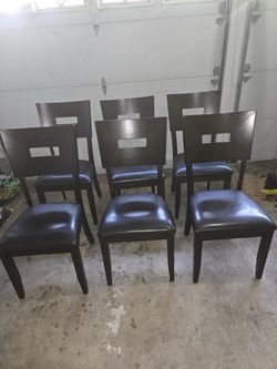 Dining Chairs – Set of 6 Used, Good Condition