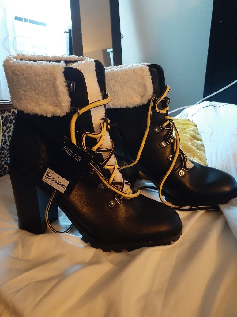 Size 10 Womens Boots
