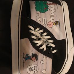 Vans x Charlie Brown