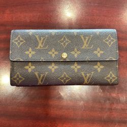 Authentic Louis Vuitton Wallet
