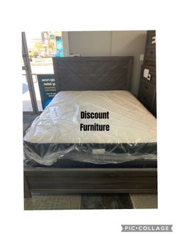 Queen size bed with Mattresses