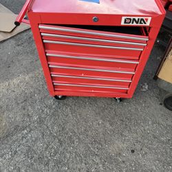 Tool Box For Sale As Is Ítem With Wheels 