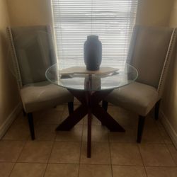 Dinning Table and Chairs