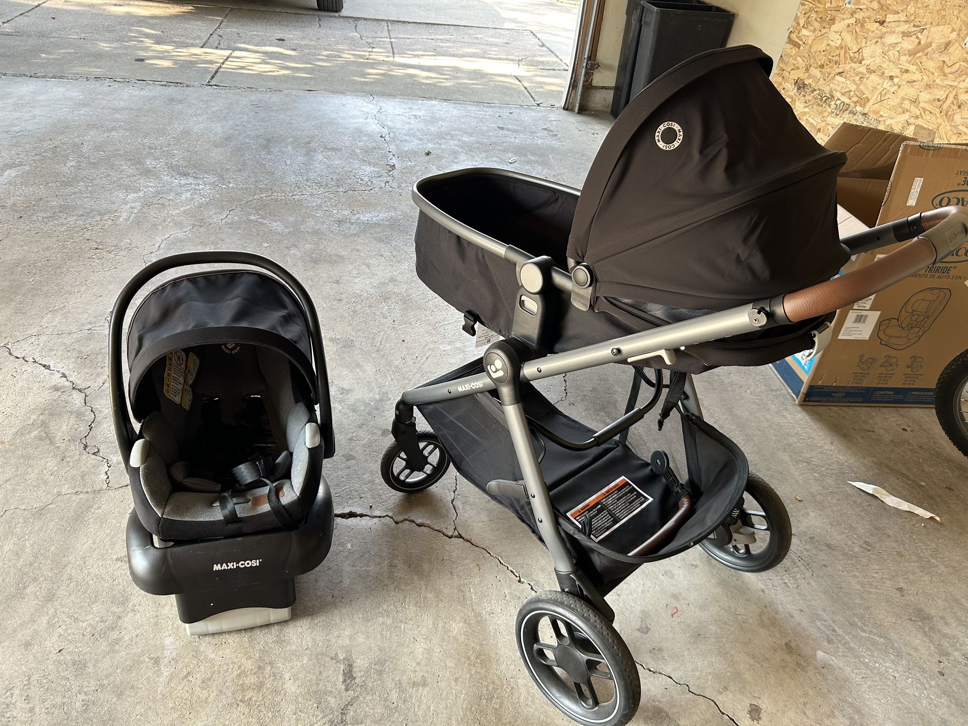 Maxi Cosi Travel System Stroller PICK UP ONLY