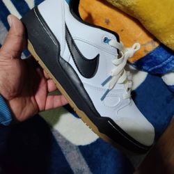 Nike Force Low