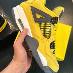 Jordan 4 “lightings”