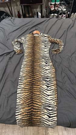 Beautiful Dress- IF ITS UP ITS AVAILABLE