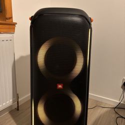 JBL PartyBox 710 Bluetooth Speaker 