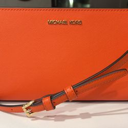 Michael Kors crossbody purse