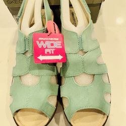 Sketchers Parallel Stylin Wedge 8.5 Wide