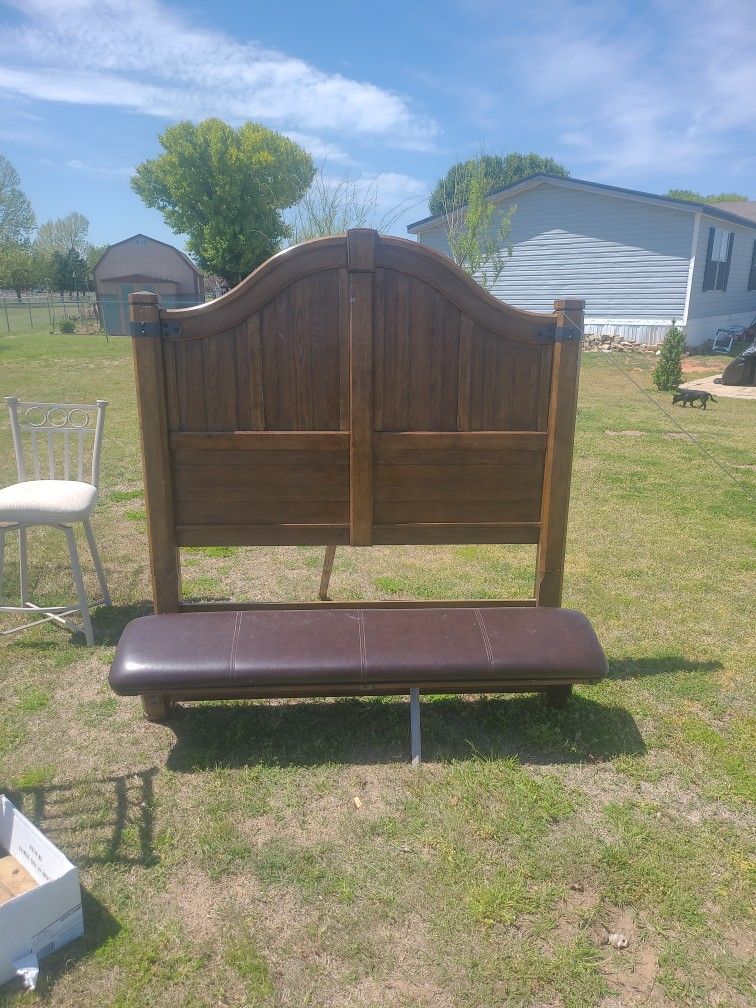 King Bed Headboard And Padded Seat Footboard