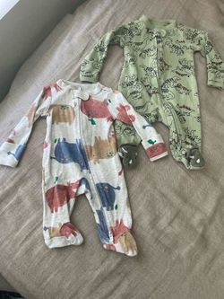 Carters Newborn 2 way zip Pajamas -Set of two