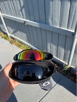 Radar Oakleys