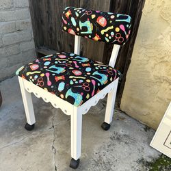 Arrow Sewing And Quilting Chair With Storage Compartment Chair
