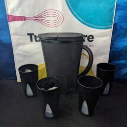 1 Gallon Pitcher With Tumblers 