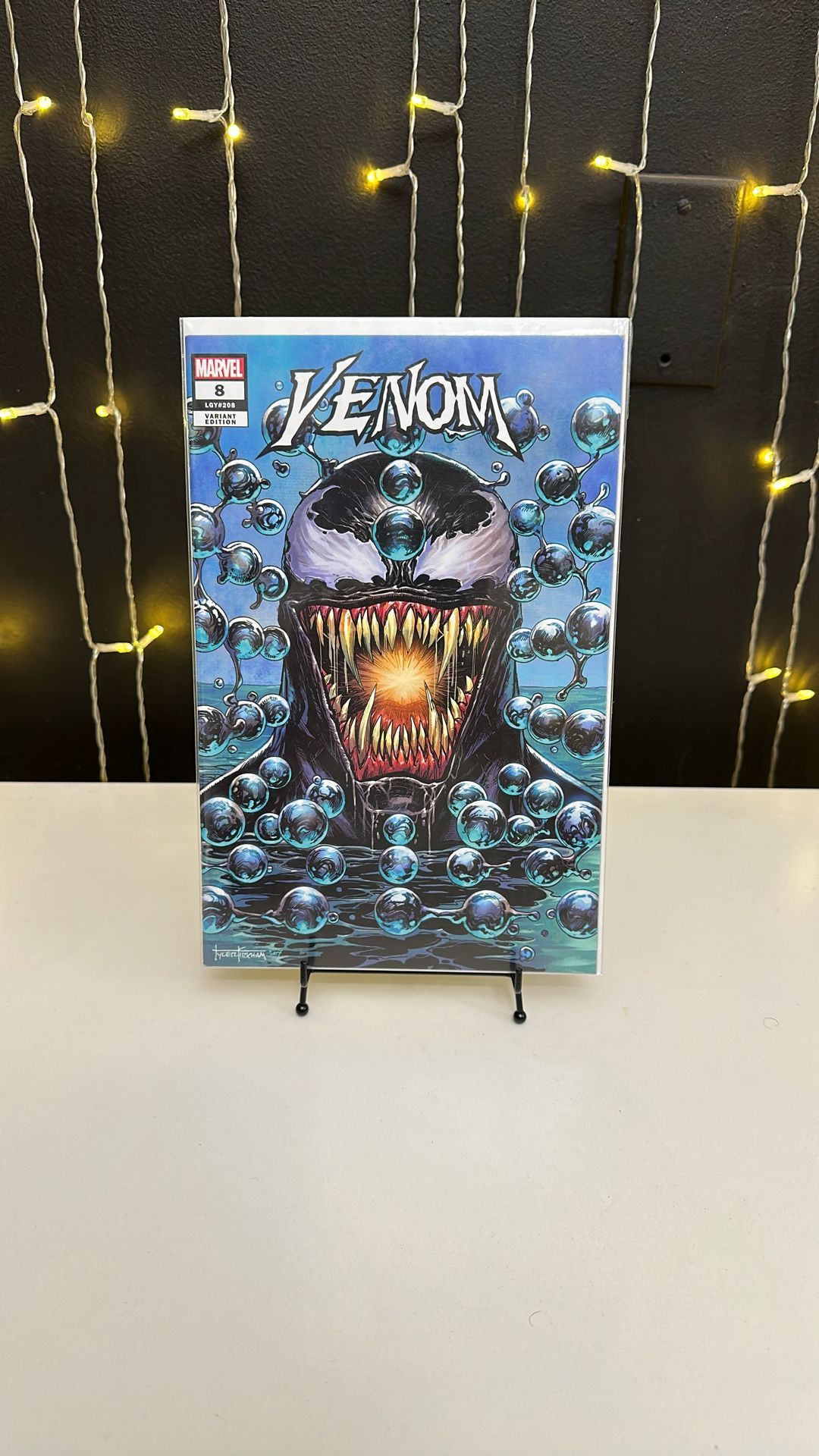 VENOM - Marvel #8 - Variant Edition Comic - $15