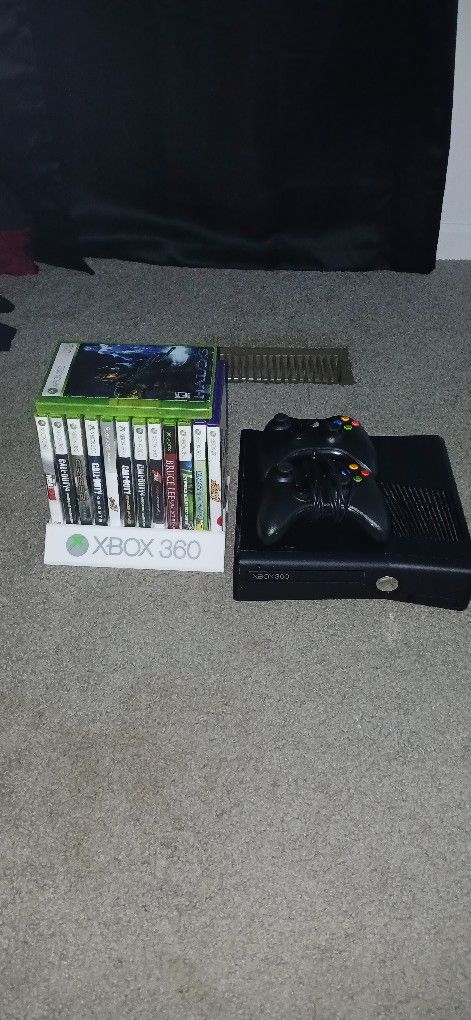 Microsoft Xbox 360 S Slim Console & XBox 