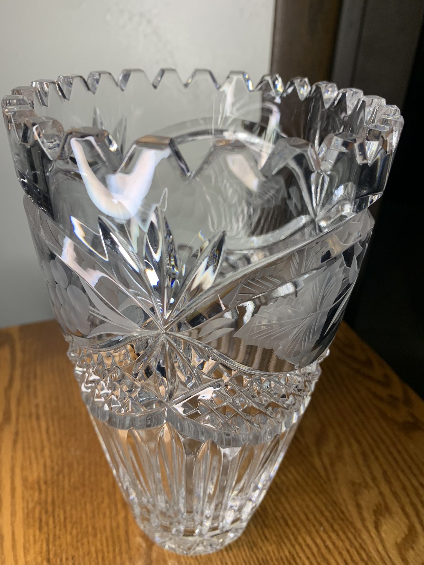 Heavy Bohemian Cut Lead Crystal Vase 8.5in Starburst Grape Pattern