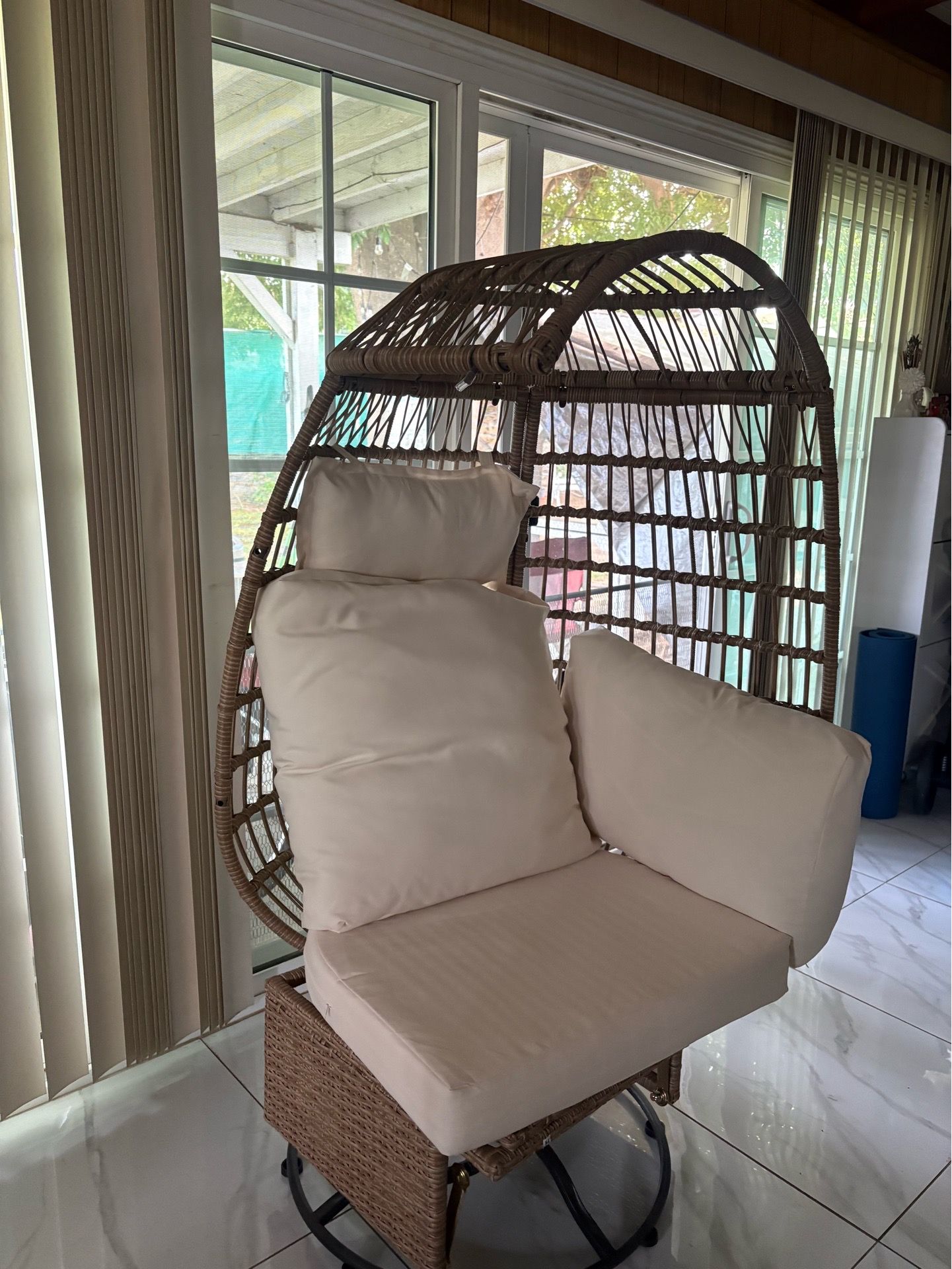 Indoor/outdoor chair