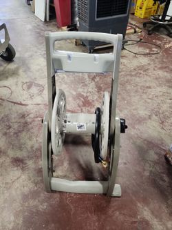 Suncast 175 ft Hose reel