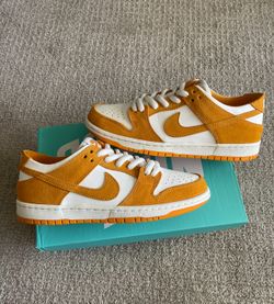 SB Dunk Low Circuit Orange