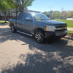 08 Chevy Silverado Crew Cab Lt