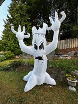 12 ft Halloween Inflatable Ghost Tree Outdoor Yard Decor, Illuminated, w/ Blower