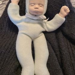 **1980 OOAK Vintage Soft-Body 7" Porcelain Sleeping Baby Doll - Rare Collectible
