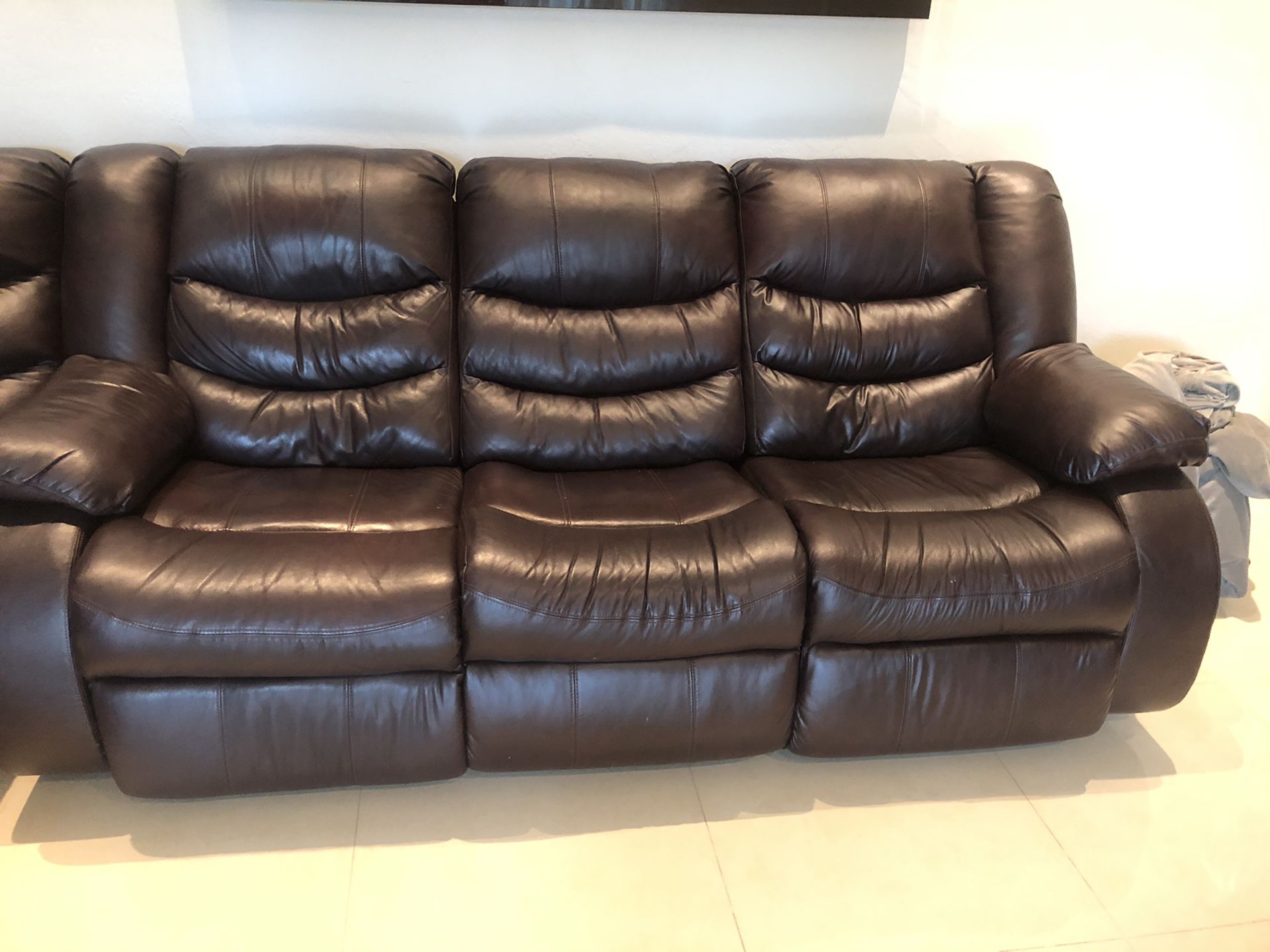 Sectional sofa couch