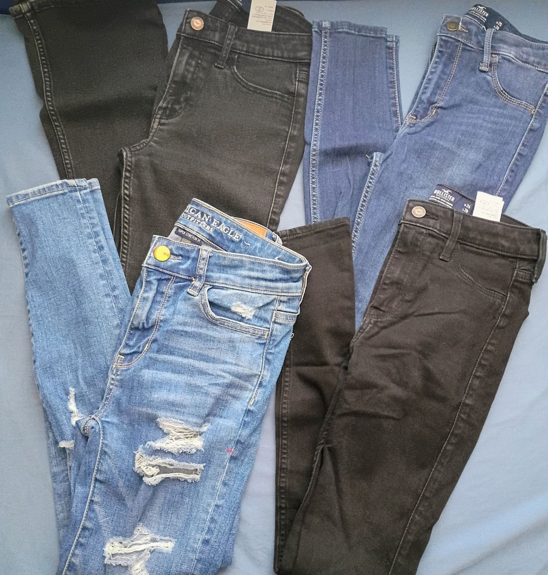 4 Hollister/American eagle size 0/1