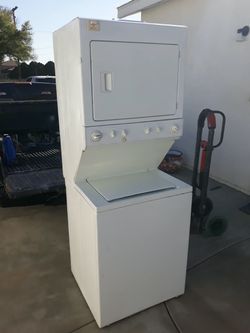 Es un set de Lavadora y secadora Kenmore