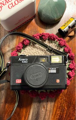 35mm film camera Ansco 1050