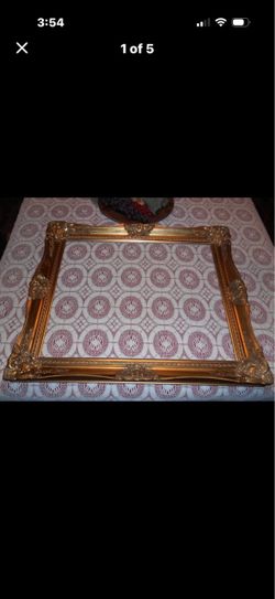 Vintage Ornate Gold Gilt Wood 16 x 20 Frame