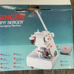 SINGER TINY SERGER  Overedging Machine