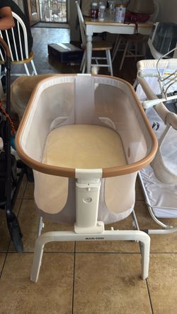 Maxi cosi bassinet