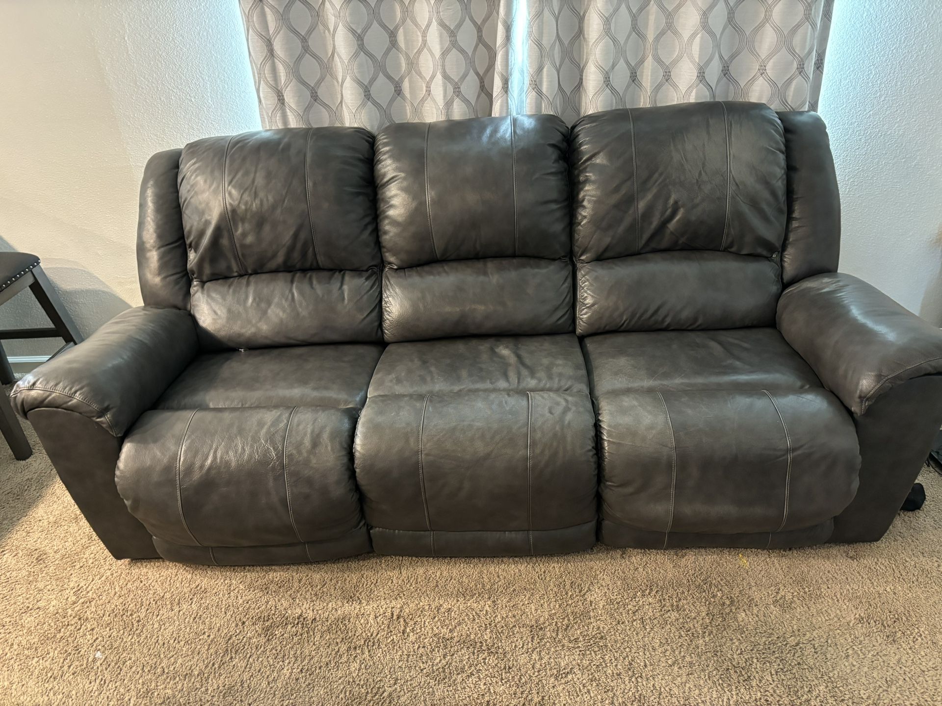   Sofá And Love Seat Recliner 