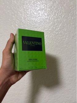 Valentino Donna born in Roma GREEN STRAVAGANZA
