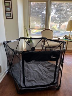 Baby playpen